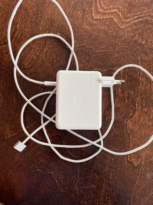 Apple 140W USB-C Power Adapter  Apple MagSafe 3 kabel