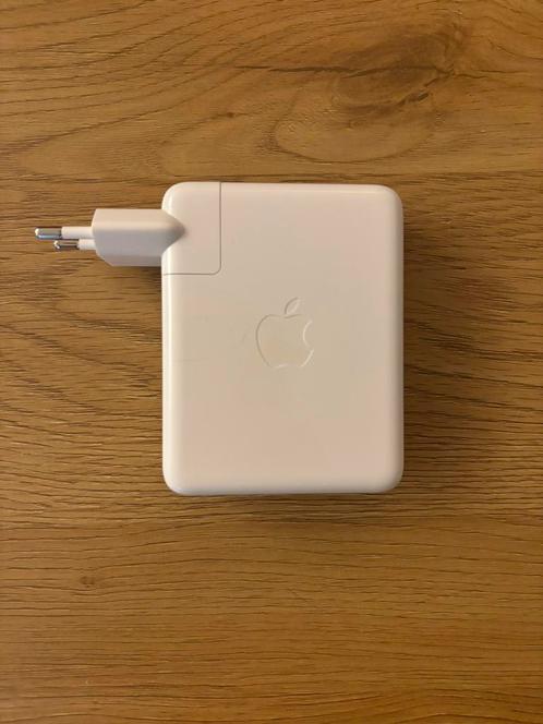 Apple 140W USBC Adapter