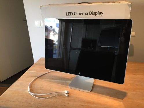 Apple 24039039 Cinema Display LED A1267 Beeldscherm Als Nieuw