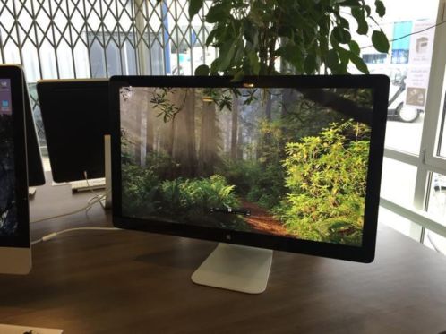 Apple 27034 Thunderbolt Display 