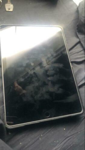 Apple 9.7 inch iPad