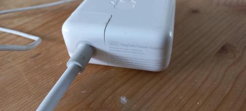 Apple adapter