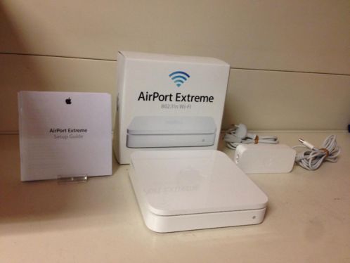 Apple Airport Express 5th Gen A1408 Compleet