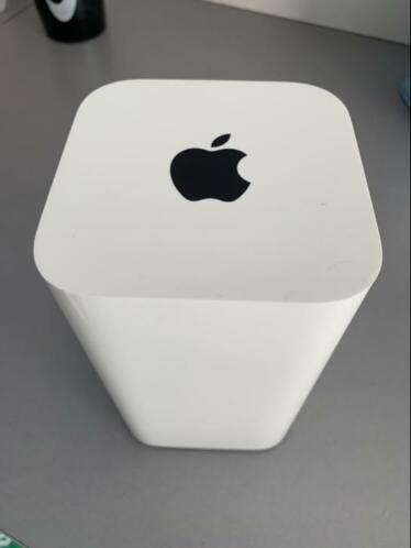 Apple AirPort extreme  router  model a1521
