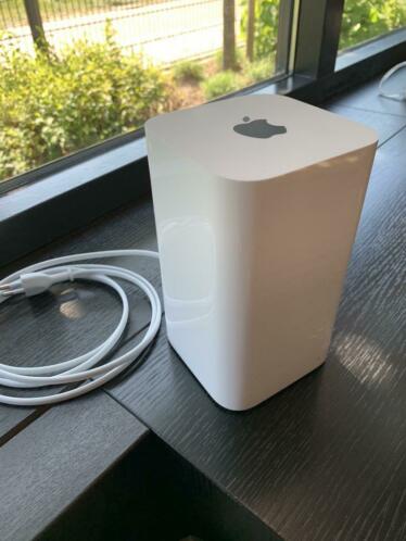 Apple Airport Time Capsule 3TB 802.11ac (A1470)