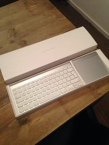 Apple bluetooth toetsenbord amp Trackpad nieuw in doos