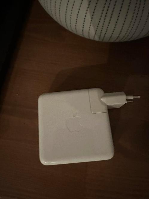 Apple charger usb-C 61W