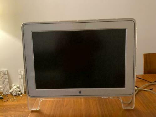 Apple cinema display 22 inch