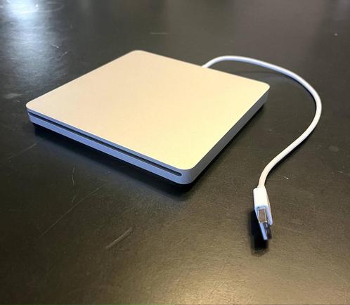 Apple external DVD reader for Macbook