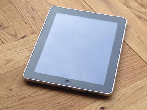 Apple iPad 1 Wifi 16GB  ZGAN  3m Garantie  Hoes 119,-
