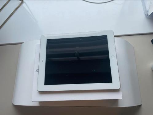 Apple iPad 10.2quot - Wi-Fi - 64GB - Silver (2021)