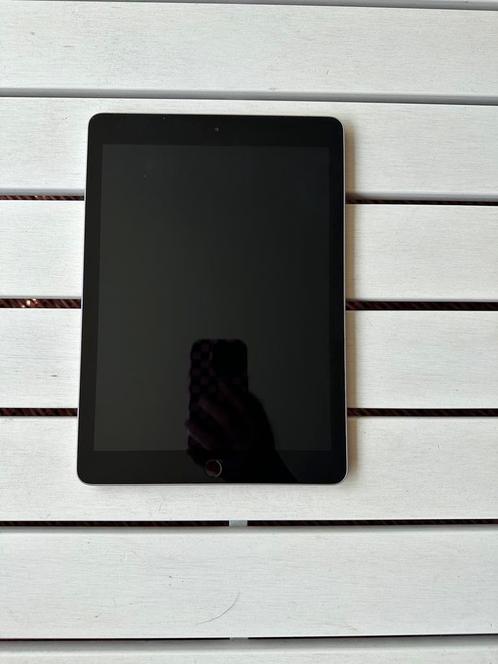 Apple iPad 2017  128 GB  5e generatie