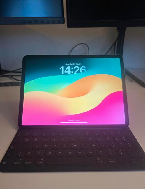 Apple ipad 2018 11inch 64gb apple smart folio keyboard