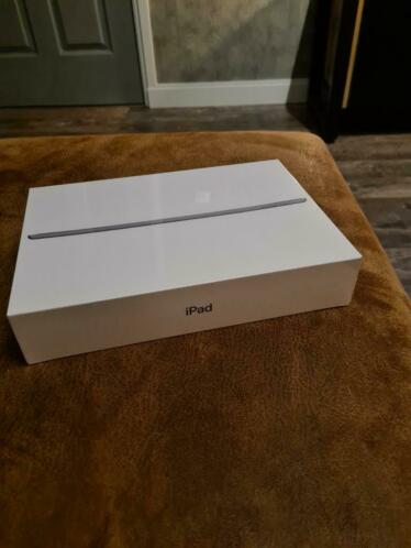 Apple ipad (2020) 128gb gesealed  apple pencil gesealed