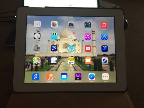Apple iPad 4 Retina  iPad 4 32GB Wi-Fi  Wit