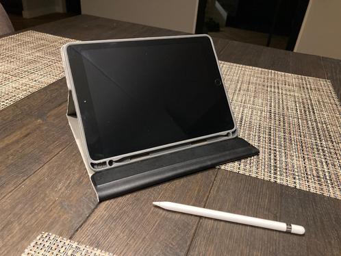 Apple iPad 6 32GB  Pencil  Case  Adapter