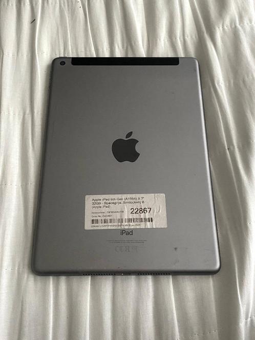 Apple iPad 6th Gen (A1954) 9.7quot 32GB