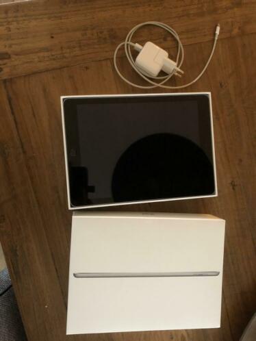 Apple iPad
