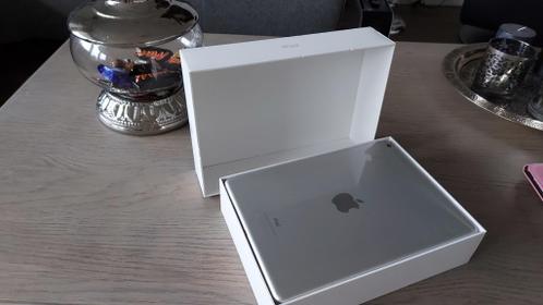 Apple ipad  9.7  in kleur zilver, beslist in staat v nieuw