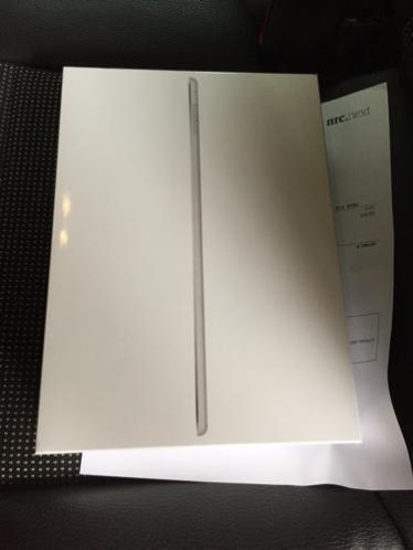 Apple ipad air 2 silver kleur 64 gb geseald in doos 