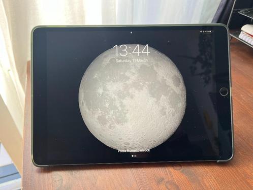 Apple iPad air 3 wifi 64GB in perfect condition