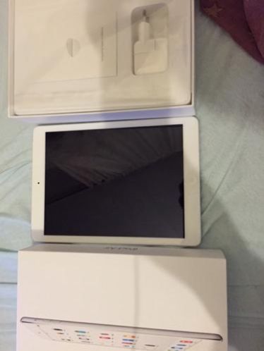 Apple iPad Air 32gb 3G silver cellular met Smart Cover 