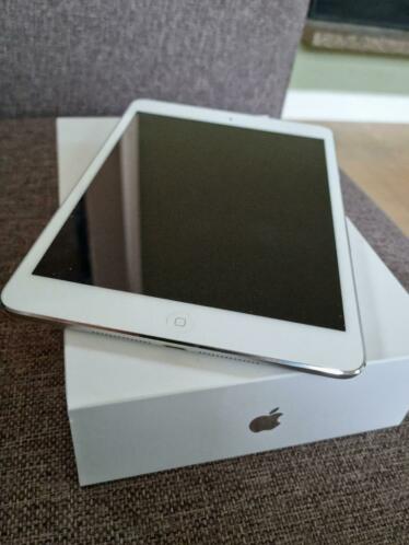 Apple iPad mini 2 inclusief beschermhoes