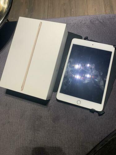 Apple iPad mini 4