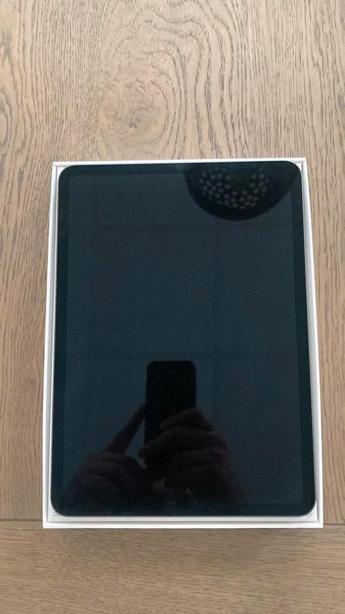 Apple iPad Pro 11 inch 256GB (2nd Generation) WI-FI