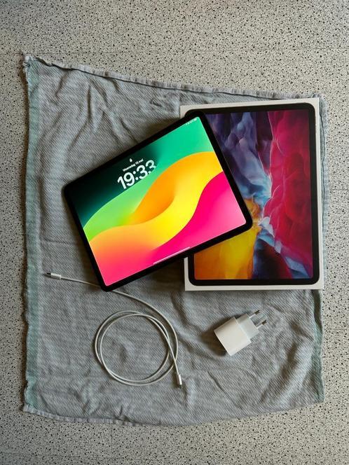 Apple iPad pro 11 inch (2de generatie) met lader en doos