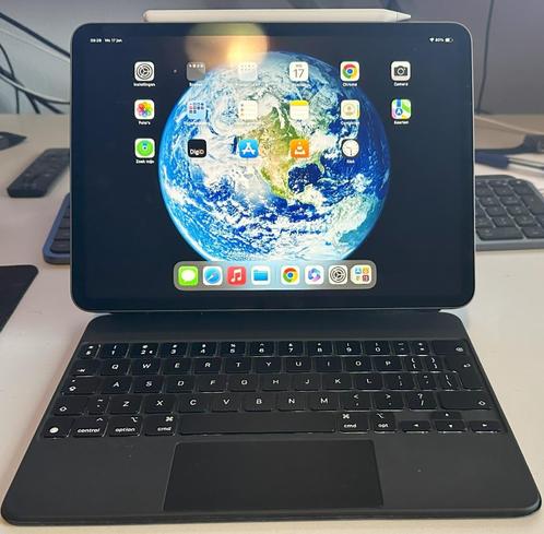 Apple Ipad Pro 11 inch, Spacegray 256GB met accesoires