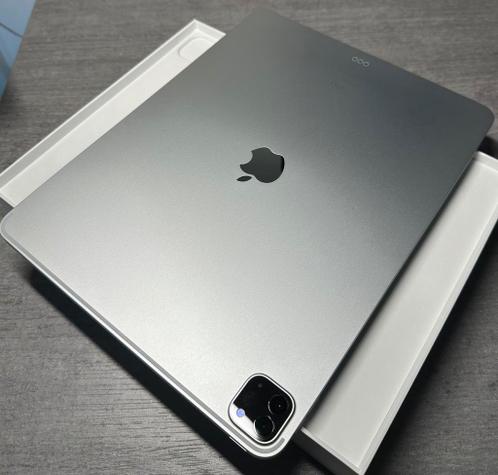 Apple iPad Pro 12 9 M1 Silver 256GB 5e met toetsenbord