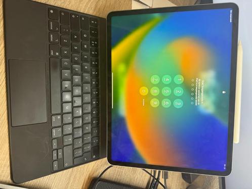 Apple Ipad Pro 12.9 inch (6e generatie) 2TB cellular  magic