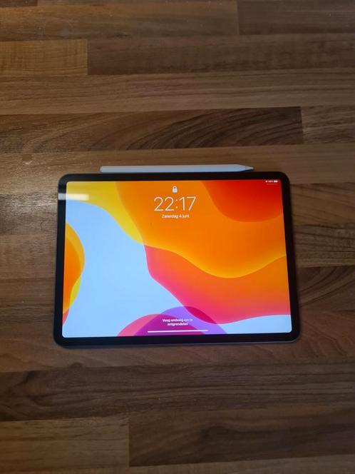 Apple Ipad Pro 2020, 128GB  Apple Pen 2 en Hoesje.