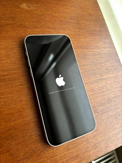 Apple Iphone 12 - 64GB  Uitstekende conditie
