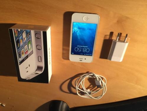 Apple iPhone 4 16GB Wit Goede Staat  nieuwe lader