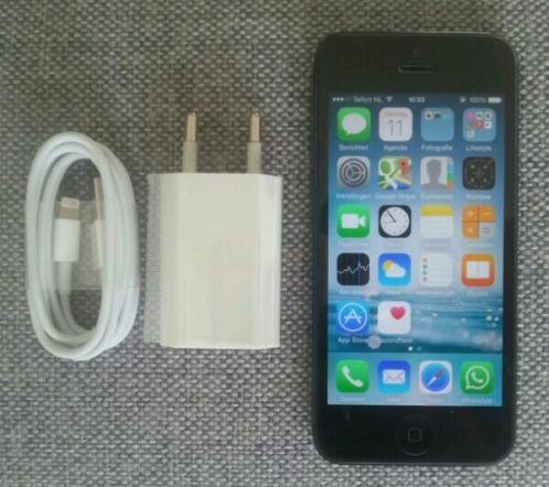 Apple iPhone 5 Zwart - incl. Oplader