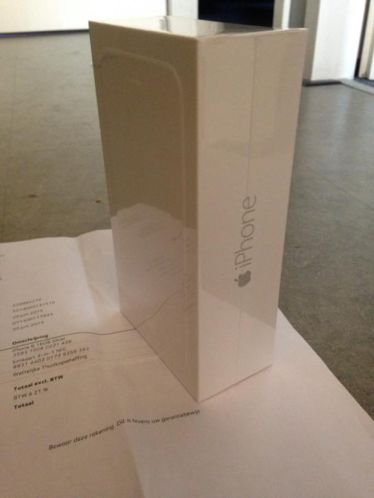 Apple Iphone 6 Silver 16GB Nieuw in doos 2 jaar garantie