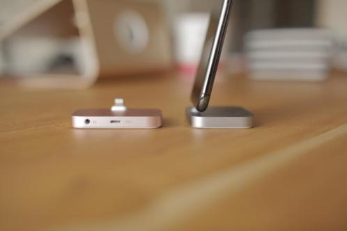 Apple iPhone lightning dock, iPhone houder, prijs per stuk