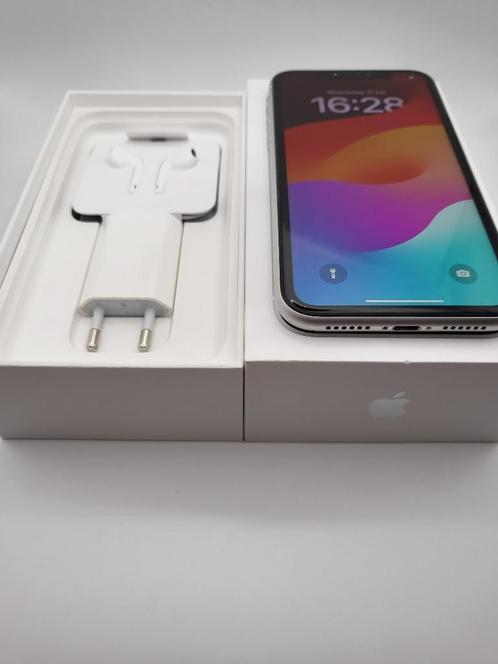 Apple iPhone XR  White  128GB  82  Doos, Lader amp Oortje