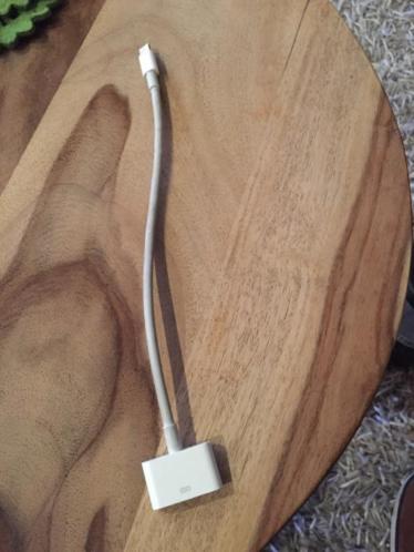 Apple Lightning to 30-pin Adapter