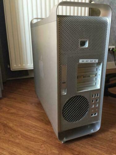 Apple Mac Pro 3.1 Werkstation en Haier 19 TV