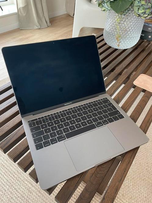 Apple Macbook 2017 - 13 inch (Niet werkend)