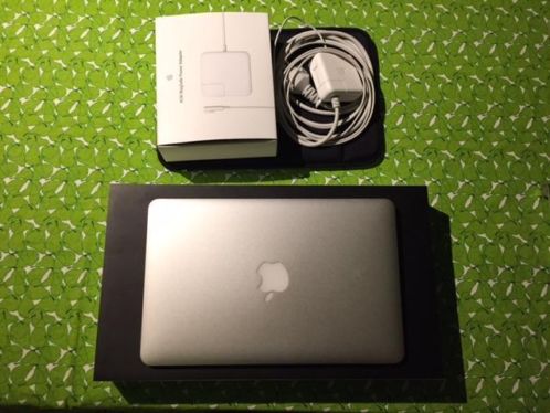 Apple MacBook Air 11-inch