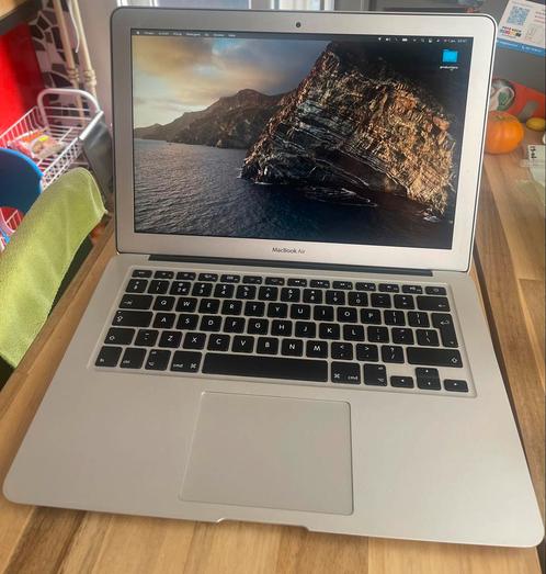 Apple MacBook Air 13 inch (2015)