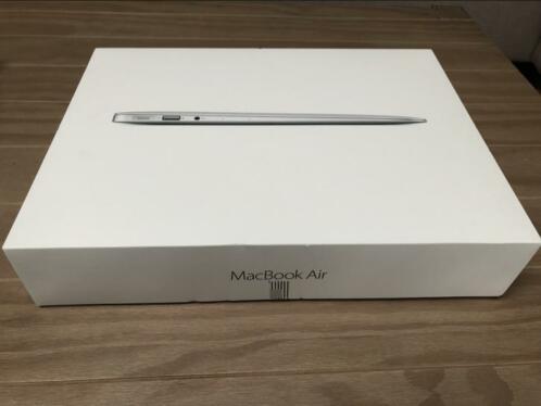 Apple MACBOOK AIR 13 inch 2017 NIEUW 