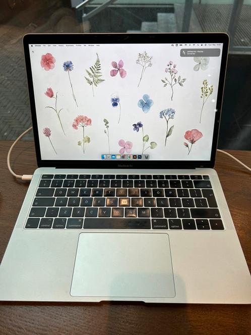 Apple MacBook Air 13-inch, 2018