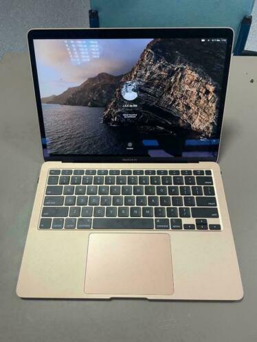 Apple MacBook Air 13 inch (2020) - Goud i3 8GB 256 GB