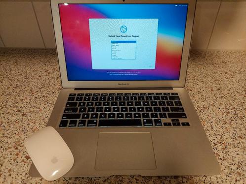 Apple MacBook Air 13 inch A1466 met accessoire