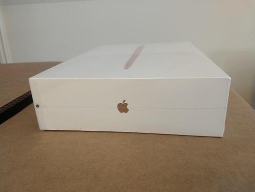 Apple MacBook Air 13-inch goud 512GB  16GB RAM
